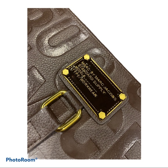 Embossed Wristlet - Picture 2 of 10